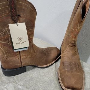 New Mens Ariat Boots Size 11